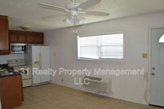 704 Frisco Rd in Sherman, TX - Building Photo - Building Photo