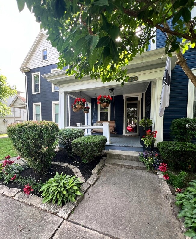 property at 1279 Hunter Ave