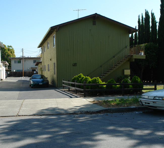 689 Foxtail Dr in Sunnyvale, CA - Foto de edificio - Building Photo