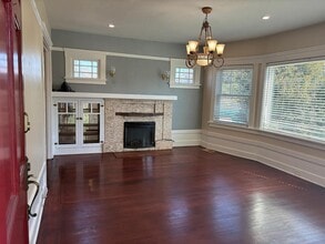 102 Florida Ave in San Bruno, CA - Building Photo - Building Photo