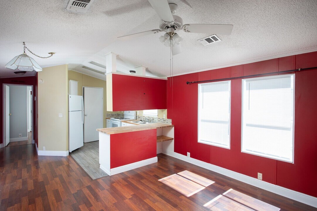 6620 Maloney Ave in Key West, FL - Building Photo