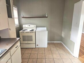 4020 Chester Ave in El Paso, TX - Building Photo - Building Photo