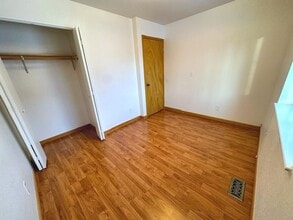 1822 Bellevue Loop in Anchorage, AK - Building Photo - Building Photo