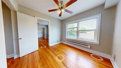 The Nelle - 3734 -3736 WarwickBlvd in Kansas City, MO - Building Photo - Interior Photo