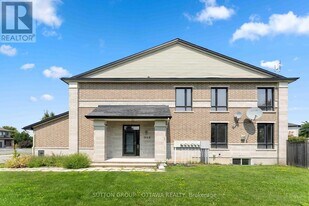 248 Keyrock Dr in Ottawa, ON - Building Photo