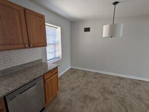5820 Sunshine Dr in St. Louis, MO - Building Photo - Building Photo