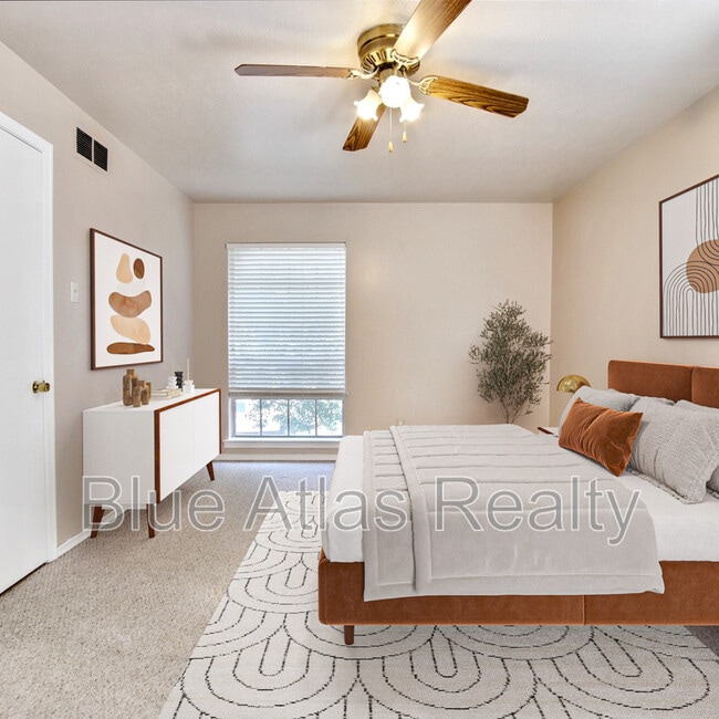 property at 3903 Hawthorne Ave