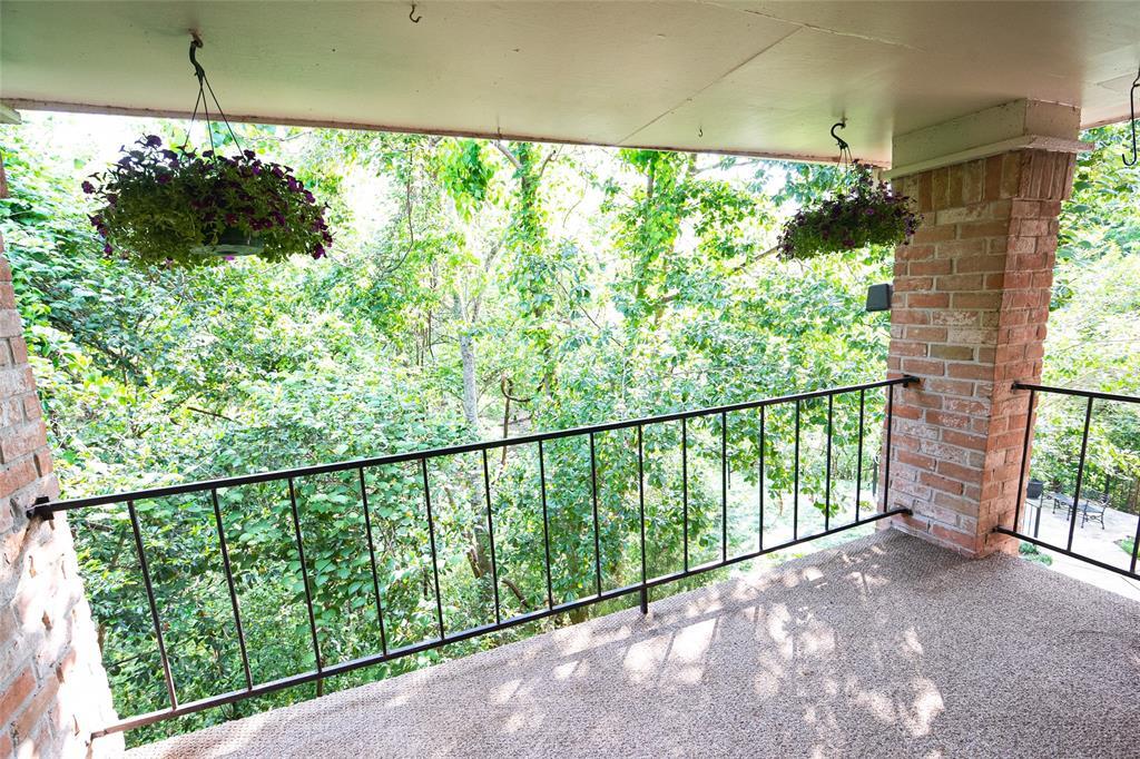 2238 S Piney Point Rd in Houston, TX - Building Photo