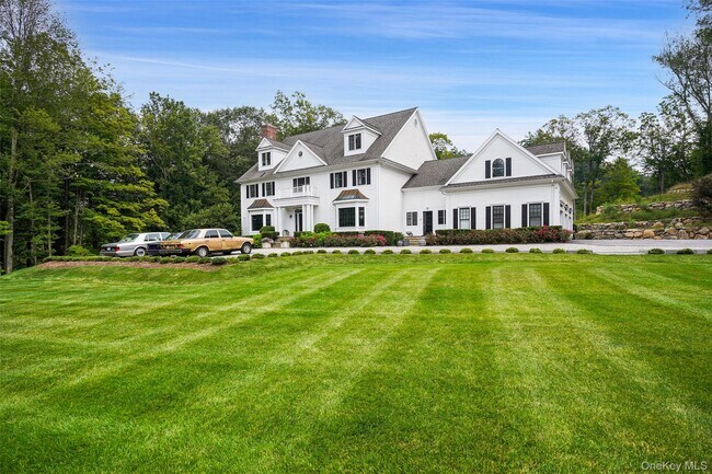 487 Bedford Center Rd in Bedford, NY - Building Photo - Building Photo
