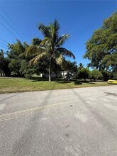 1503 NE 128th St in North Miami, FL - Building Photo - Building Photo