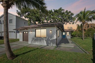 1739 Bayou Grande Blvd NE in St. Petersburg, FL - Building Photo - Building Photo