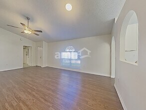 6346 Tabogi Trail in Wesley Chapel, FL - Building Photo - Building Photo