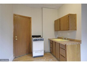 432 N Dewey St, Unit #2 in St. Paul, MN - Building Photo - Building Photo
