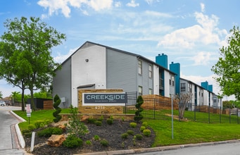 Creekside Apartment Homes in Fort Worth, TX - Foto de edificio - Building Photo