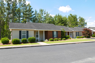 College Plaza in Bainbridge, GA - Building Photo - Building Photo