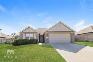 1451 Aniston Rd in Centerton, AR - Building Photo