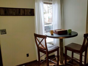 273 W Lakeview Ave in Columbus, OH - Foto de edificio - Building Photo