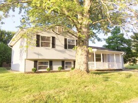 5933 Dollar Hide S Dr in Indianapolis, IN - Building Photo