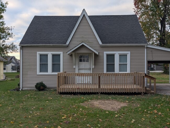 property at 987 W Vest St