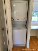 210 Gerry Rd in Brookline, MA - Foto de edificio - Building Photo