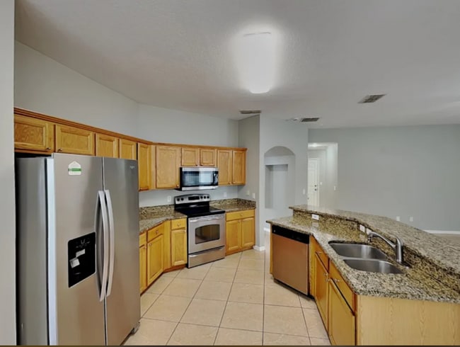 property at 5096 Hook Hollow Cir