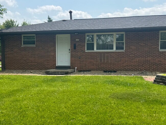 1163 Eastfield Rd in Worthington, OH - Building Photo - Building Photo