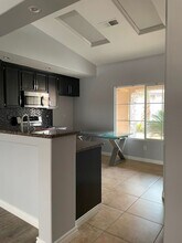 5407 Cove Ct in Bakersfield, CA - Foto de edificio - Building Photo