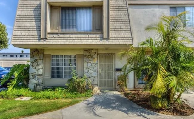 11086 El Amarillo Ave in Fountain Valley, CA - Building Photo - Building Photo