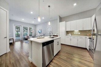 401 Gretel Dr in Houston, TX - Building Photo - Building Photo