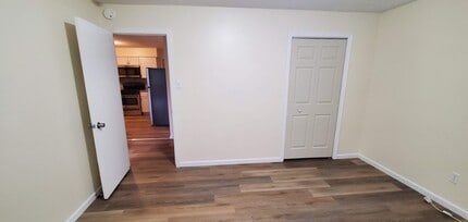 5389 Aspen Ave in Portage, IN - Foto de edificio - Building Photo