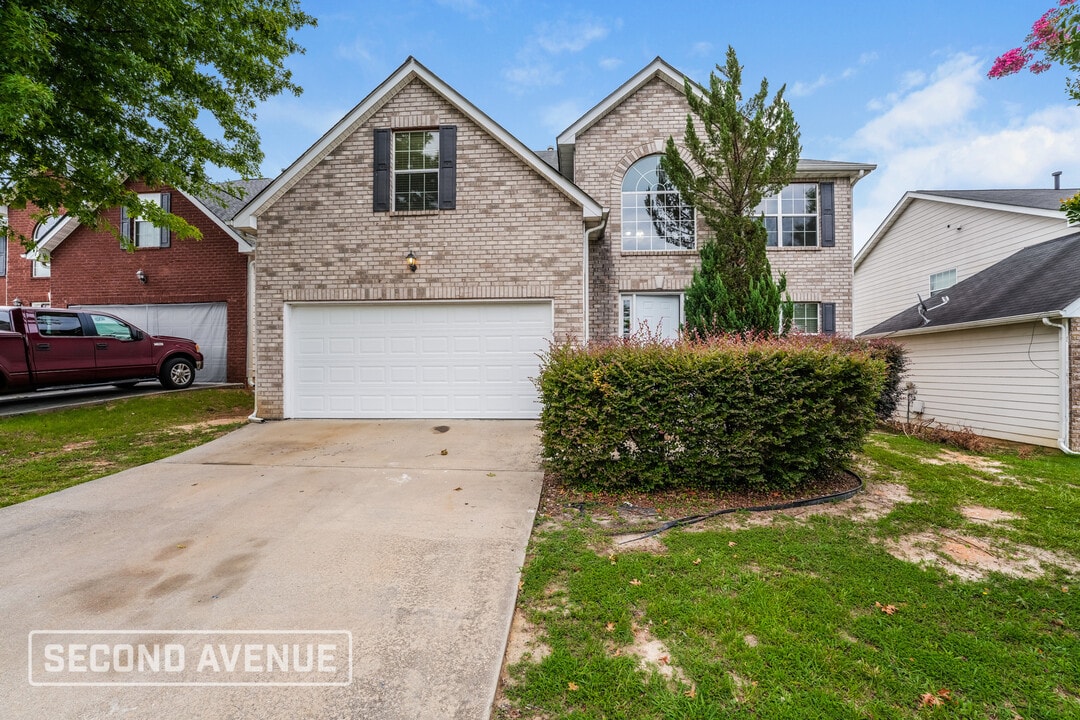 4345 Estate St in College Park, GA - Building Photo
