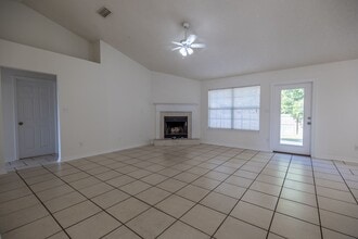 2482 W Ashford Park Dr in Foley, AL - Building Photo - Building Photo