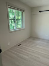 6085 10th St N in Oakdale, MN - Building Photo - Building Photo