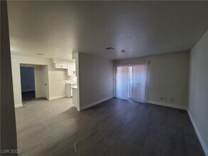 2451 N Rainbow Blvd in Las Vegas, NV - Building Photo - Building Photo
