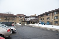 Ridgewood & Westridge Apartments in Milwaukee, WI - Building Photo - Building Photo