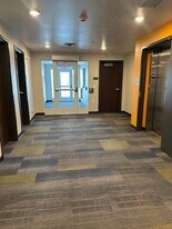 15 19th Ave SW, Unit Broadway Circle Unit 101 in Minot, ND - Building Photo