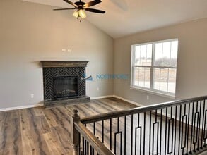 1107 NW 4th St in Oak Grove, MO - Building Photo - Building Photo