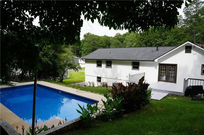 property at 3344 Hunters Lodge Rd