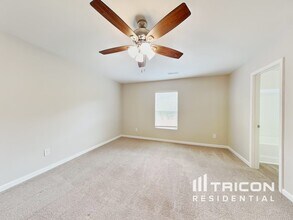 4120 Devonwood Ct in Greensboro, NC - Foto de edificio - Building Photo