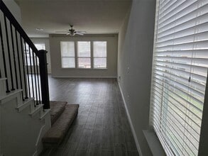 14008 Eucalyptus Bnd in Austin, TX - Building Photo - Building Photo