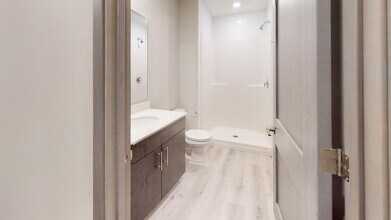 826 20th Ave SE in Minneapolis, MN - Building Photo - Building Photo