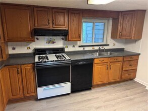 576 Glenfield Rd in Sewickley, PA - Building Photo - Building Photo
