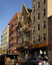 330-332 Broome St in New York, NY - Foto de edificio - Building Photo