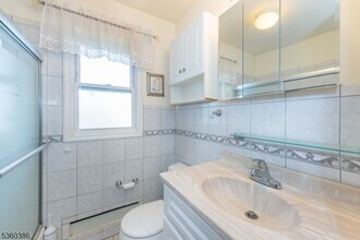 271 N 5th St in Saddle Brook, NJ - Building Photo - Building Photo