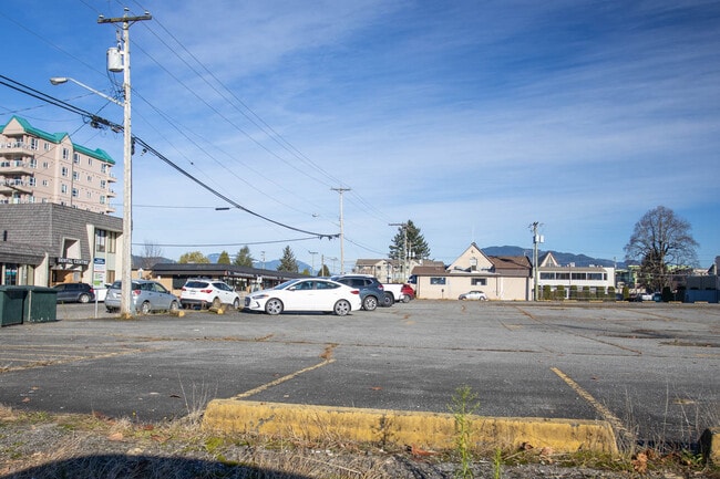 9322 Mary St in Chilliwack, BC - Building Photo - Building Photo