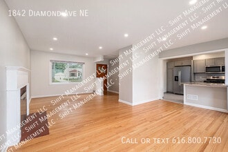 1842 Diamond Ave NE in Grand Rapids, MI - Building Photo - Building Photo