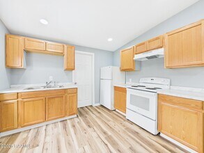 300 Gauthier Rd in Lafayette, LA - Building Photo - Building Photo