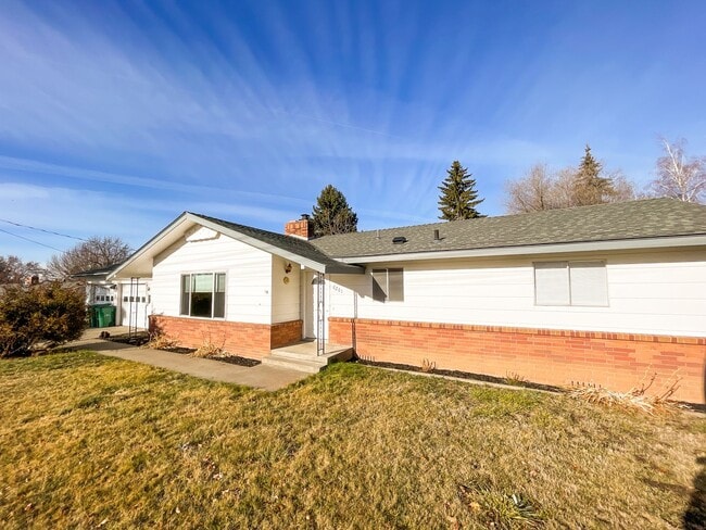 property at 6261 Juniper Way