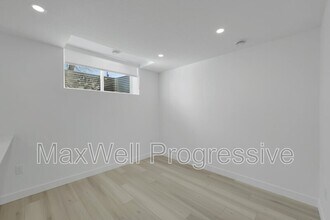 7724-7105 105 Ave NW in Edmonton, AB - Building Photo - Building Photo