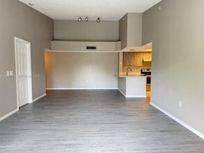 5015 Wiles Rd in Coconut Creek, FL - Building Photo - Building Photo